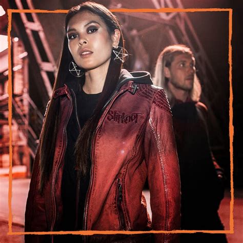 EMP Fanartikel & Rockshop • Merchandise für Band & Filmfans