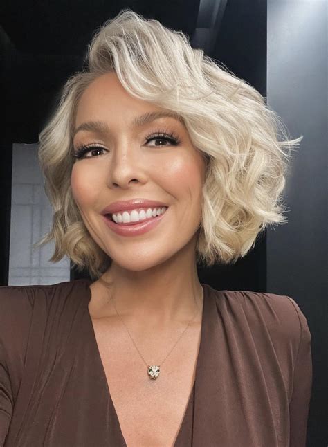 Colleen Wolfe NFL Network : r/HotSportsReporters