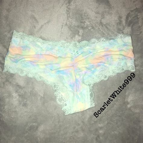 Kinky Curvy Scarlet 🇬🇧 🌹 on Twitter: "I’m sweating it up camping this