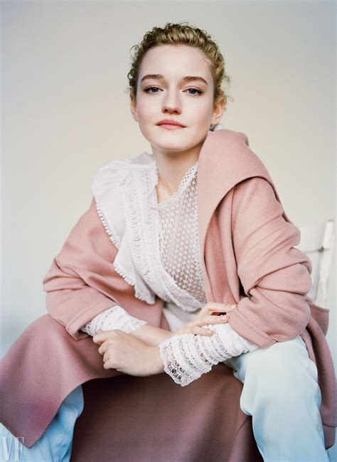 Julia Garner Wallpapers - Wallpaper Cave