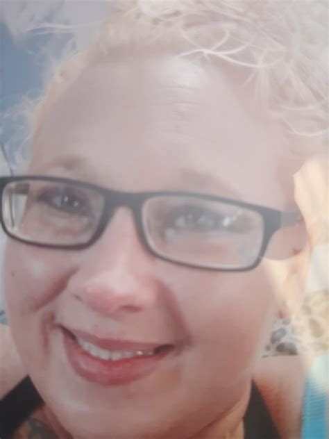 Tazewell VA, police looking for woman with active warrants - WOAY-TV