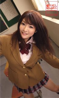 Pusat JAV Lengkap: Megu Fujiura