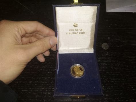 Zlatnik Tito - 30 godina nakon oslobođenja Jugoslavije