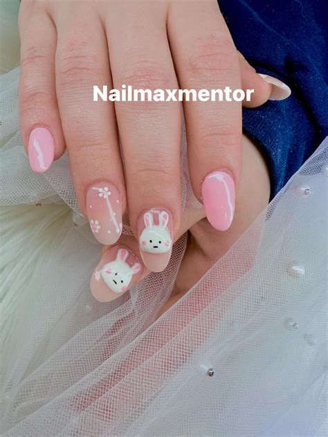 Locals are debating the new management at nail max mentor ohio 18