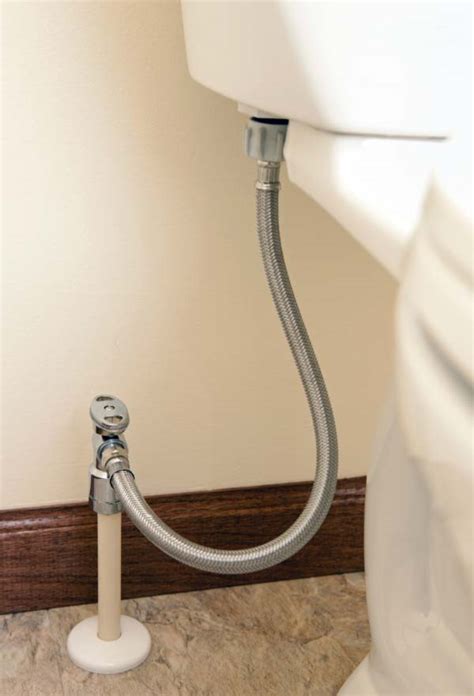 how to change toilet water supply line