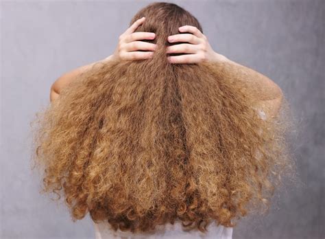 Layered Vs. Non-Layered Curly Hair: 8 Key Differences – Hairstyle Camp