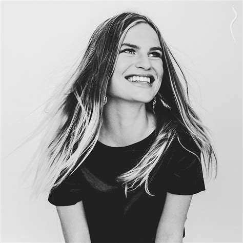 Mabel Dam - a model from Netherlands | Model Management