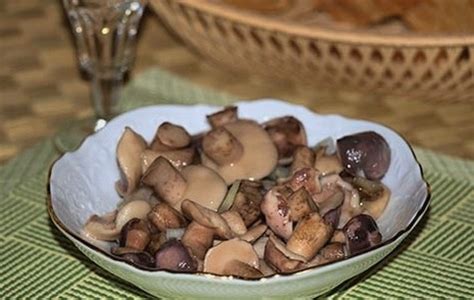 Маринованные маслята на зиму - рецепт приготовления с пошаговыми фото