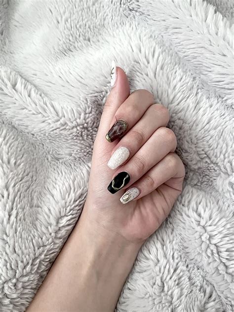 Home - Nail Salon 72401 | THE NAILHOLIC | Jonesboro, AR 72401