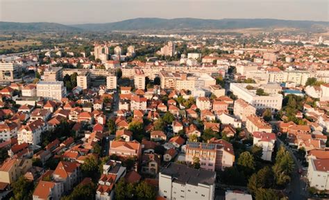 Имовина Универзал банке у стечају у Крушевцу понуђена на продају | Dnevnik