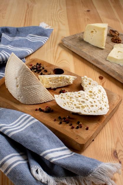 natura morta  formaggio fresco foto gratis