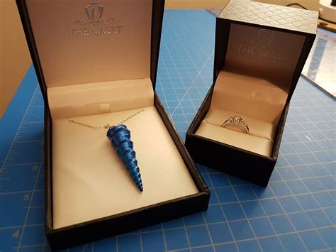 how to get mermaids pendant