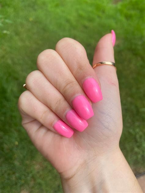Long Pink Coffin Nails – Vibrant Guide