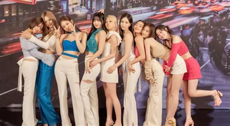 TWICE กลายเป็นศิลปินหญิง K-Pop คนแรกที่มี 3 อัลบั้มบนชาร์ตนาน 7 วีคใน ...
