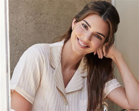 Kendall Jenner | Moon Rose Mint Collection Shoot 4K wallpaper download