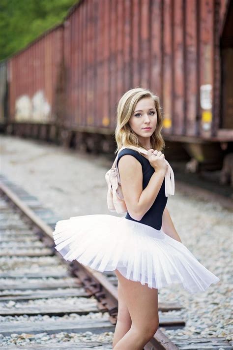 Pin by sissyboi lorrie anne on Ballerina Heaven | Dance photography ...