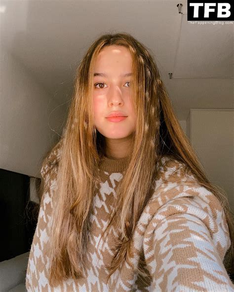 Maya Lauterbach Sexy (16 Photos) | PinayFlixx Mega Leaks