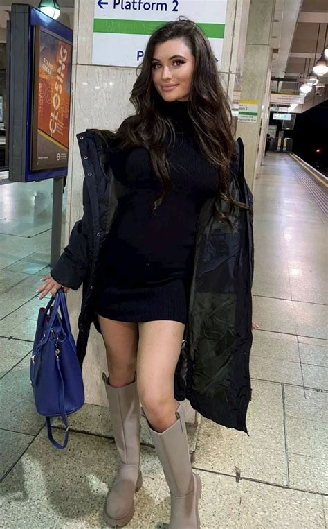 £40k-a-month OnlyFans star Alexia Grace 'to fight rival' in TikTok