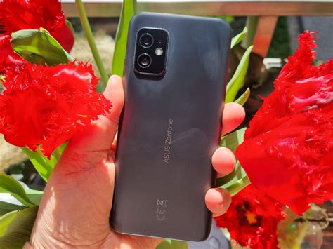 Test Asus Zenfone 8 - smartfon na każdą potrzebę - TECHNOSenior