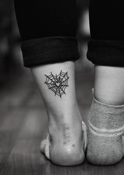 Фото тату Евгения Север - Сердце в паутине | Web tattoo, Tattoos, Elbow ...
