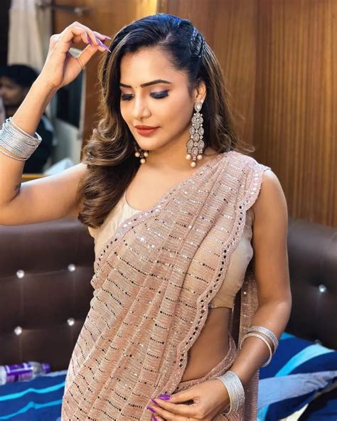 Waltair Veerayya | Ashu Reddy's Love for Semi-Sequence Saree | Sareeing