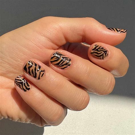 14 Modern Animal Print Nail Designs That Embrace Your Wild Side