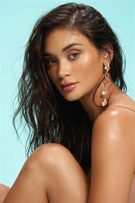 LOOK: Miss Universe 2015 Pia Wurtzbach is a Belo bride – Random Republika