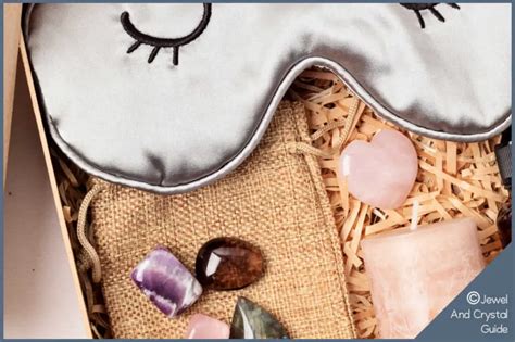 You NEED To Sleep With Amethyst: Here’s Why And How To Do It | Jewel ...