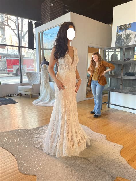 Beloved By Casablanca Bridal Sample Wedding Dress Save 78% - Stillwhite
