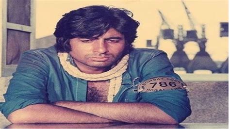 amitabh bachchan interesting story from film deewar | दीवार फिल्म से ...