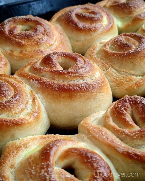 Булочки с повидлом на воде без яиц – рецепт на difoodlover.com