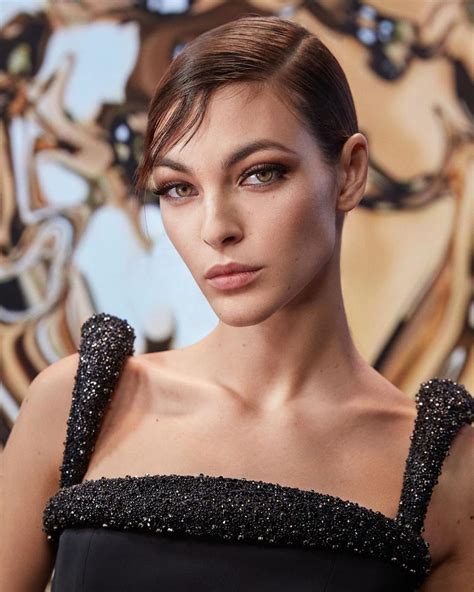 vittoria ceretti  instagram medusa vittoria black evening