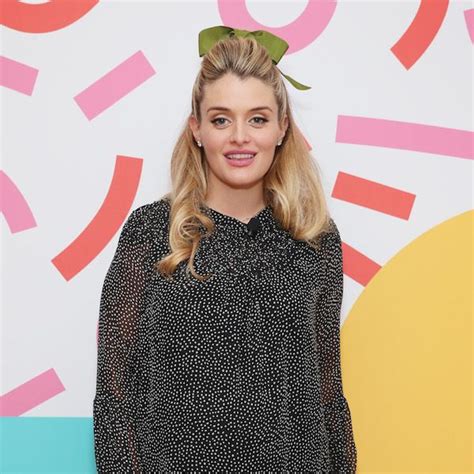 Daphne Oz Baby Bump