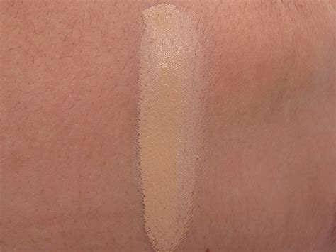 Makeup Revolution Conceal & Hydrate Concealer Review & Swatches ...