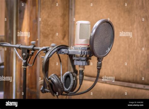 studio mic  res stock photography  images alamy