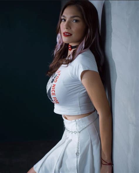 Busty Filipina : r/2busty2hide