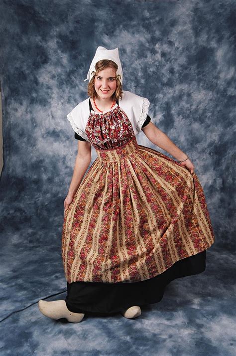 Dutch Traditional Costume | Traditional outfits, Dutch clothing