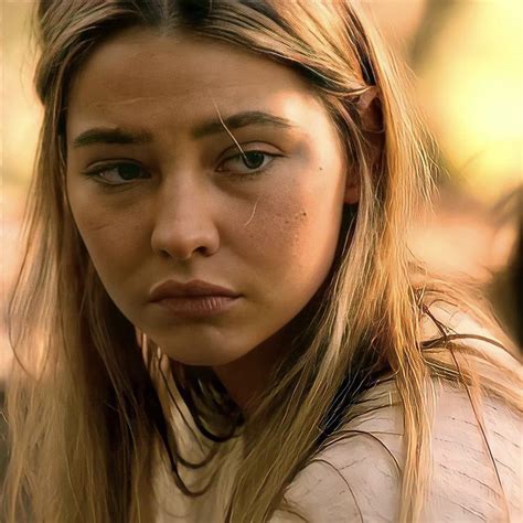 The beautiful Sarah Cameron on OBX season 2 🤩🤩 | Outer banks style, The ...