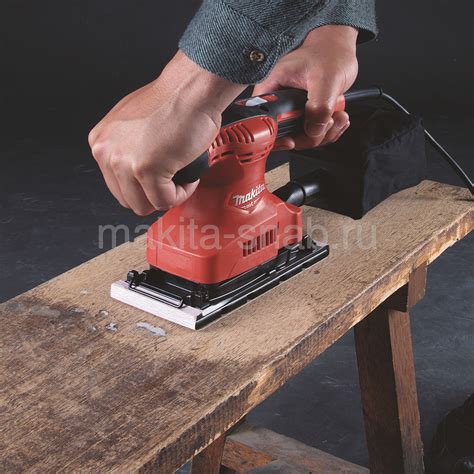Вибрационная шлифовальная машина Makita MT (Красная) M9203