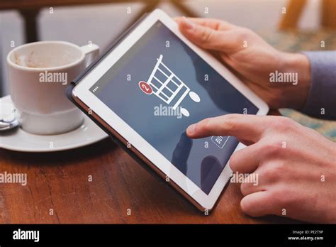 Buy goods -Fotos und -Bildmaterial in hoher Auflösung – Alamy