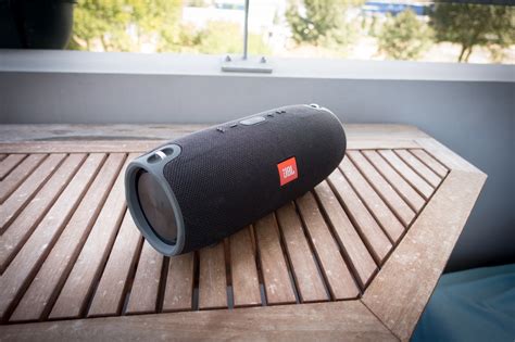 Jbl колонки мощные: Выбираем лучшую колонку JBL (2021)