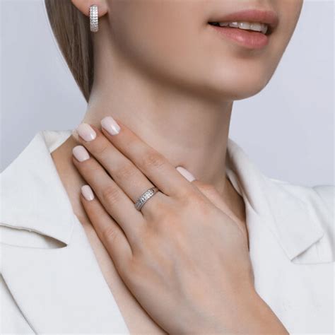 Серьги из серебра с фианитами SOKOLOV - купить в официальном интернет ...