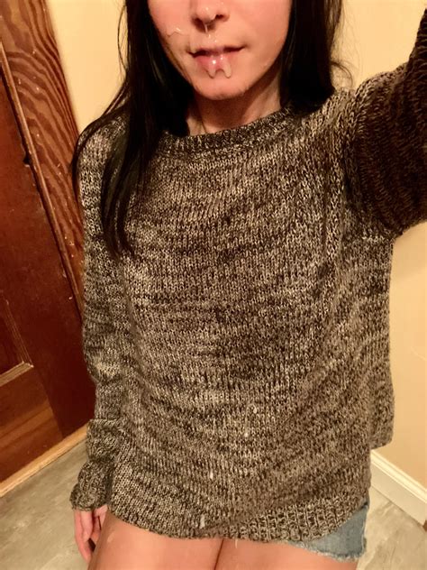 That was a pretty thick load. Good night : r/FacialFun