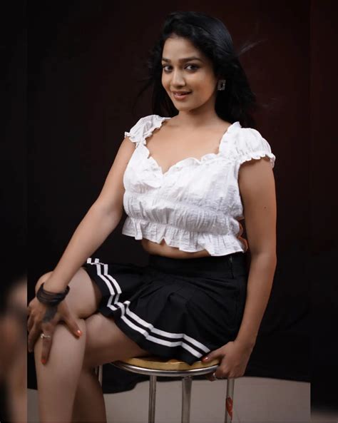 Lavanya Manickam: Photos, Age, Family, Background, Net Worth, and