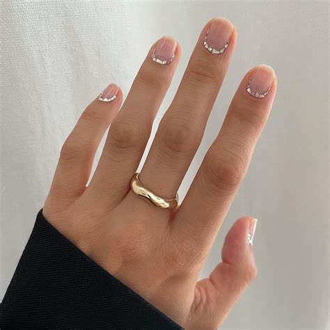 5 правил маникюра для коротких ногтей | theGirl