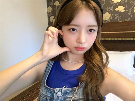 220811 IVE Rei Twitter Update | kpopping