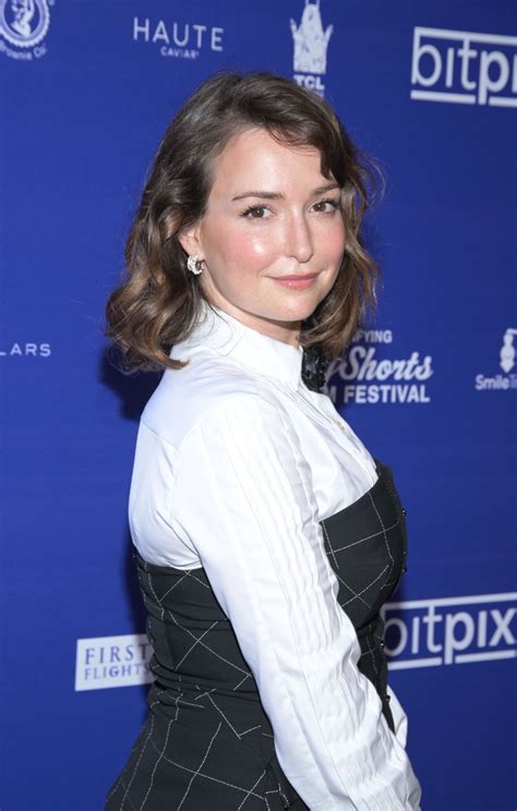 Milana Vayntrub has such mesmerising tits : r/jerkofftoceleb