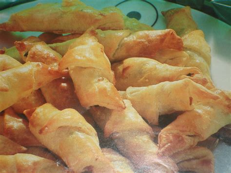 Рожки со шпинатом и ветчиной - пошаговый рецепт с фото