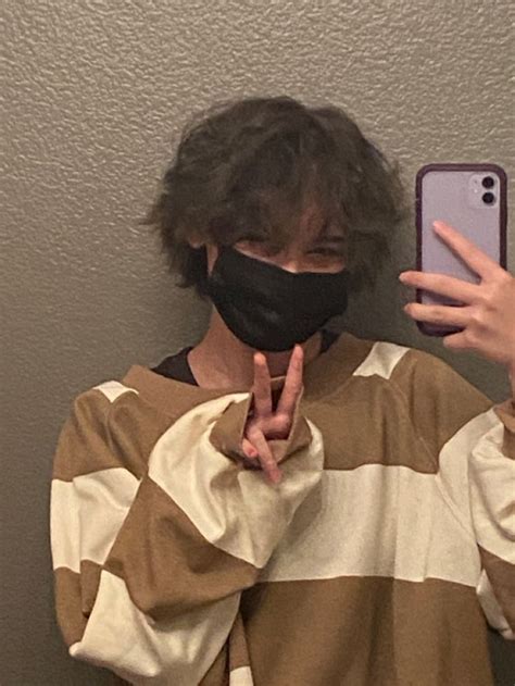 Pin on Rp Pfp's! | Fluffy hair, Short grunge hair, Ftm haircuts