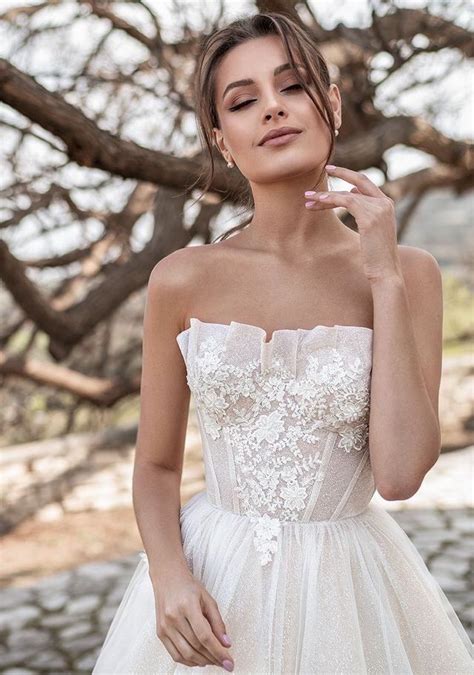 Pin by Luxury Girl on Wedding | November wedding dresses, Wedding ...